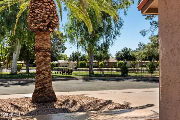 Mesa, AZ 85206,929 LEISURE WORLD --