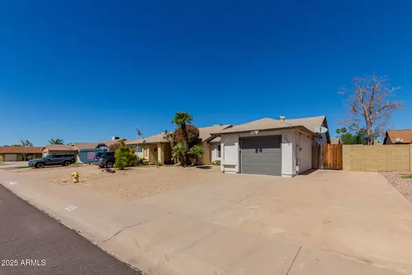 Phoenix, AZ 85027,3038 W IRMA Lane