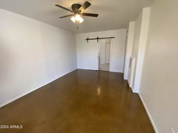 Phoenix, AZ 85015,1526 W Mulberry Drive #C