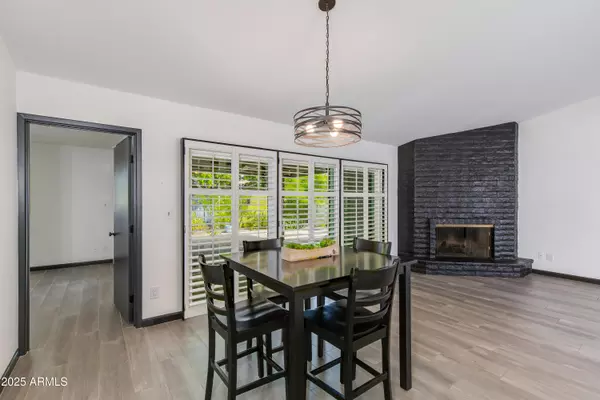 7350 N 11TH Street, Phoenix, AZ 85020