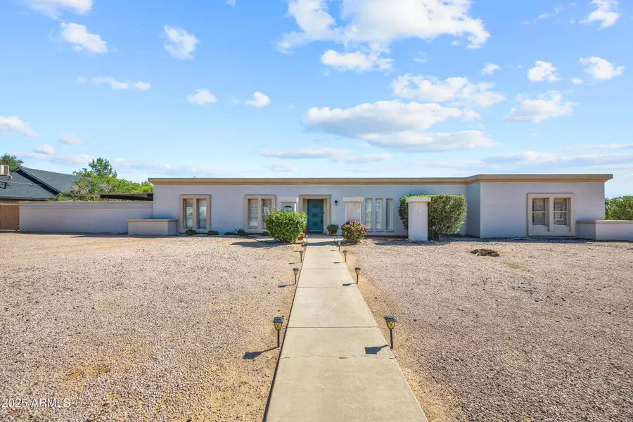 7001 E CORRINE Drive, Scottsdale, AZ 85254