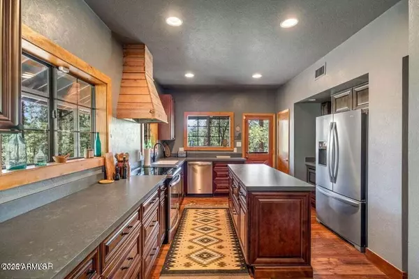 Alpine, AZ 85920,6 COUNTY ROAD 2070 --