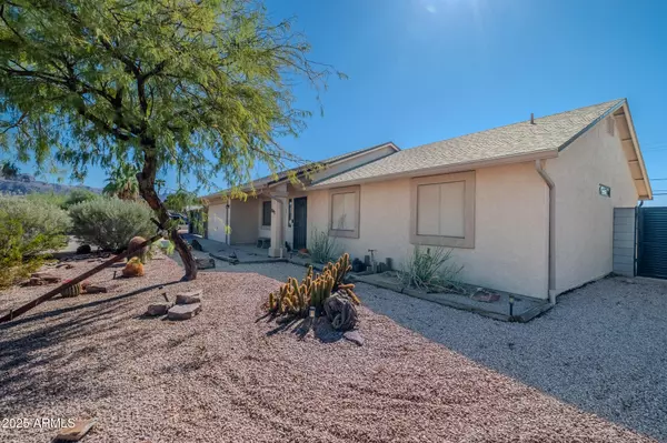 Apache Junction, AZ 85119,841 E GRANADA Avenue