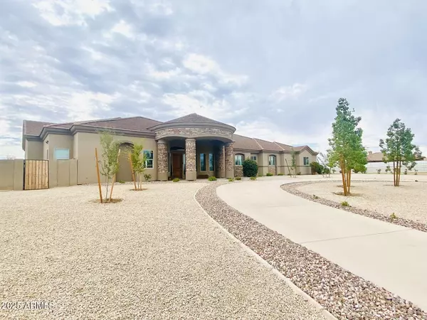 15 W LONE STAR Lane, San Tan Valley, AZ 85140