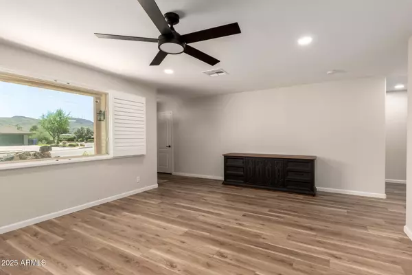 Phoenix, AZ 85023,14218 N CANTERBURY Drive