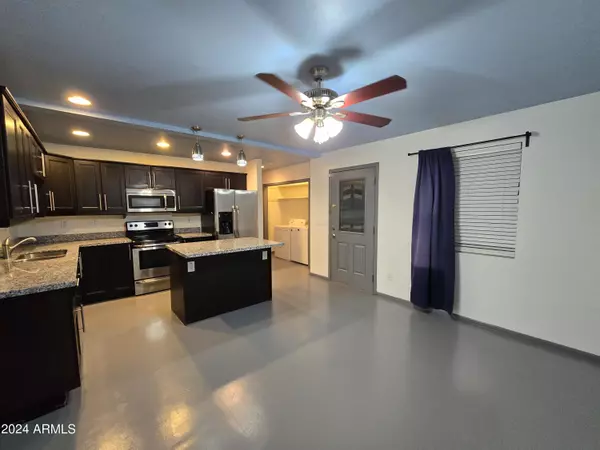 Phoenix, AZ 85008,2302 N 36TH Street #2