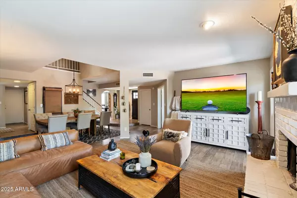 Phoenix, AZ 85032,2941 E NISBET Court
