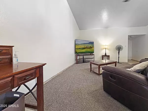 Glendale, AZ 85301,7143 N 63RD Drive