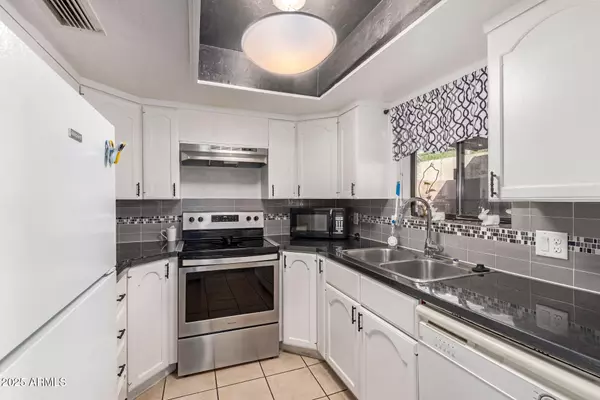 7143 N 63RD Drive, Glendale, AZ 85301