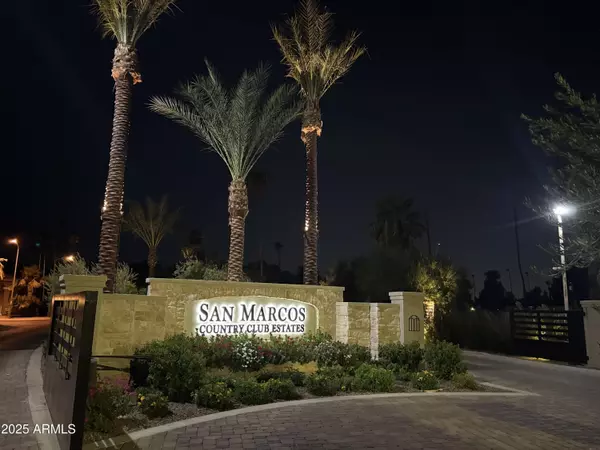 389 W FAIRWAY Place, Chandler, AZ 85225
