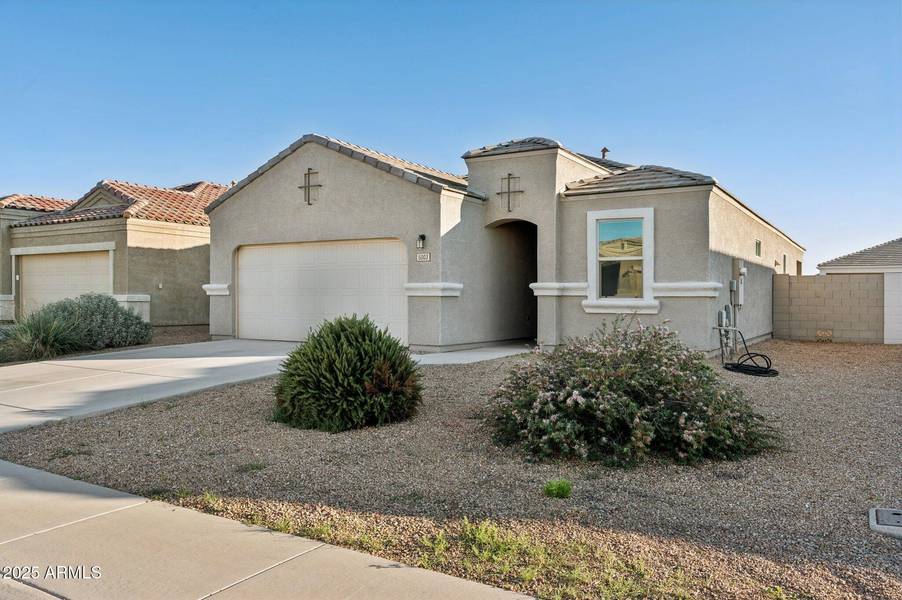 5003 E SMOKY QUARTZ Road, San Tan Valley, AZ 85143