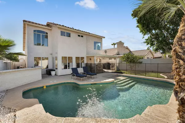 Gilbert, AZ 85233,52 N BIRCH Street
