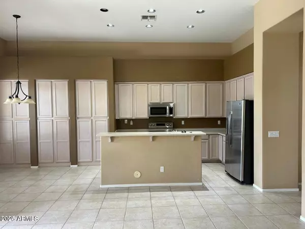 Cave Creek, AZ 85331,5004 E DESERT VISTA Trail