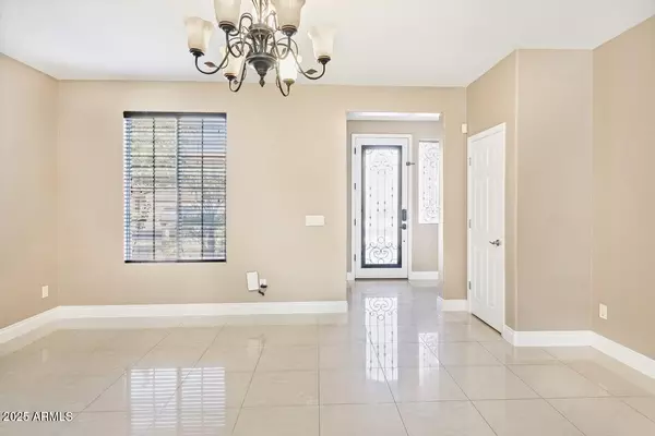 Phoenix, AZ 85041,2345 W MELODY Drive