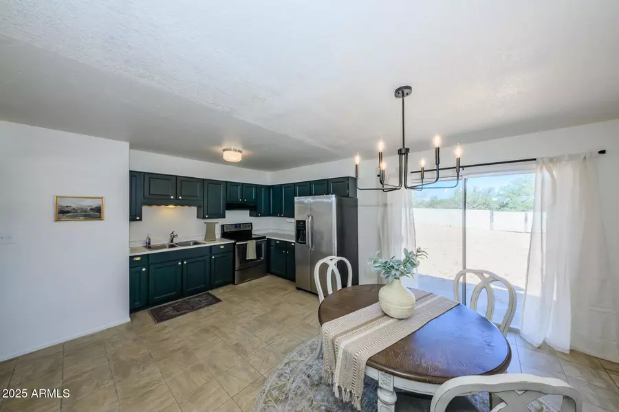 785 E COUNTRY CLUB Drive, Benson, AZ 85602