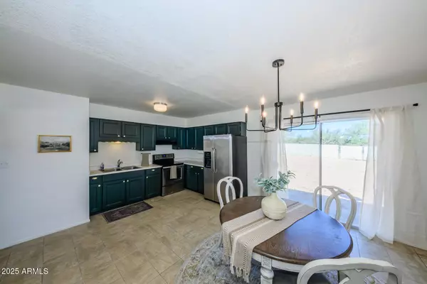 785 E COUNTRY CLUB Drive, Benson, AZ 85602