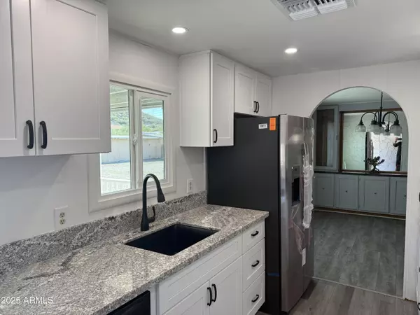 Black Canyon City, AZ 85324,20775 E TARA SPRINGS Road
