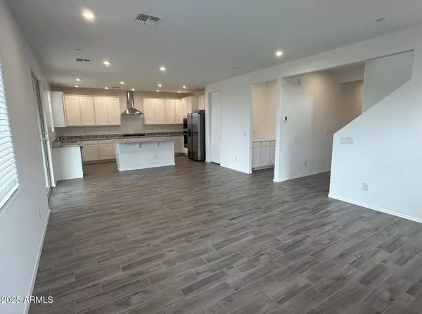 Peoria, AZ 85383,13287 W EAGLE FEATHER Road