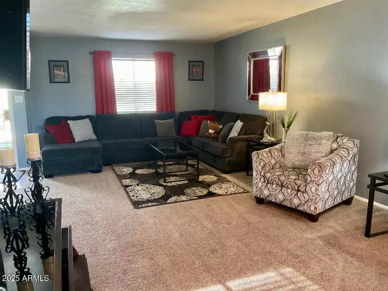 8121 N 32ND Avenue, Phoenix, AZ 85051