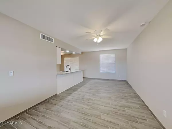 Phoenix, AZ 85023,18046 N 20TH Avenue