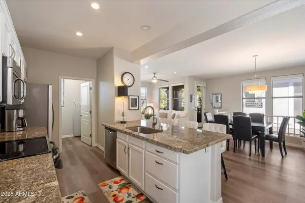 Scottsdale, AZ 85254,15221 N Clubgate Drive #2082