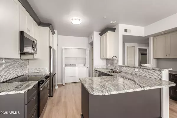 9820 N CENTRAL Avenue #130, Phoenix, AZ 85020