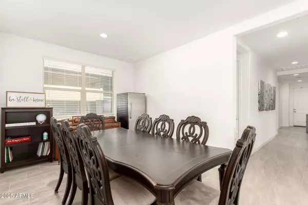 Apache Junction, AZ 85119,2574 S BARKS CANYON Trail