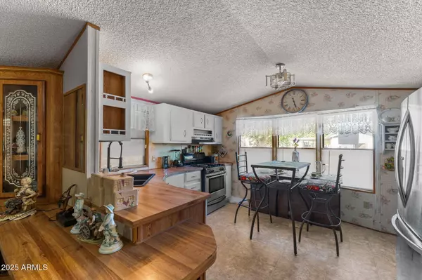 Wickenburg, AZ 85390,550 Palm Drive #14A