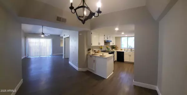 1905 E UNIVERSITY Drive #210, Tempe, AZ 85288