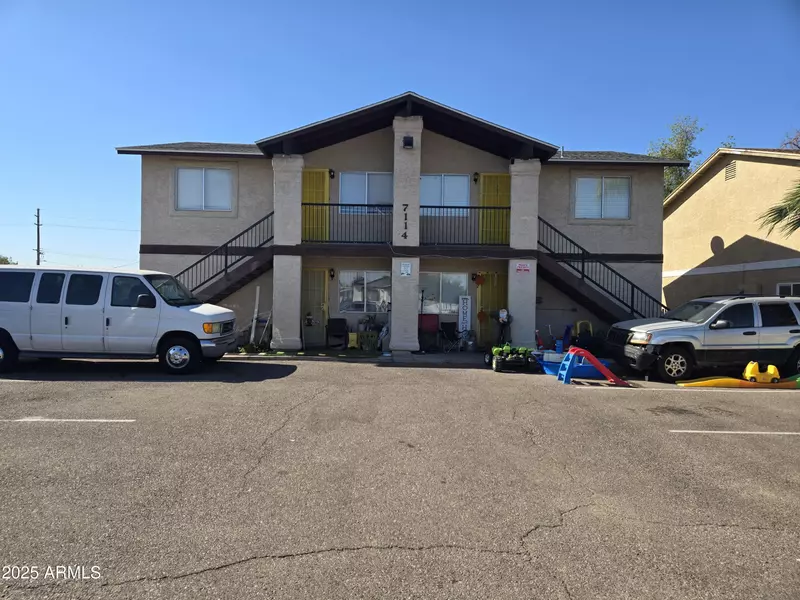 7114 N 66TH Drive, Glendale, AZ 85301