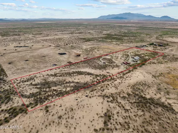 Wickenburg, AZ 85390,49000 N CENTENNIAL Circle #1