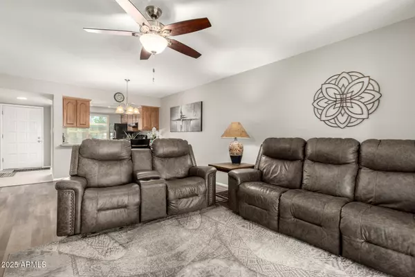 Mesa, AZ 85208,516 S 77TH Street