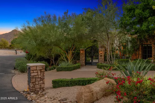 Paradise Valley, AZ 85253,6650 N HILLSIDE Drive