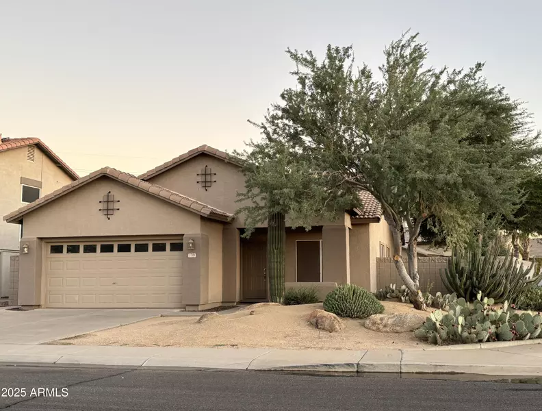 3799 E THUNDERHEART Trail, Gilbert, AZ 85297