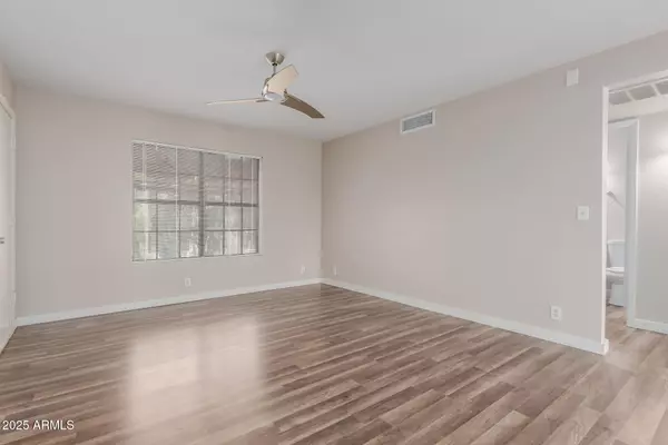 Tempe, AZ 85281,1077 W 1ST Street #205