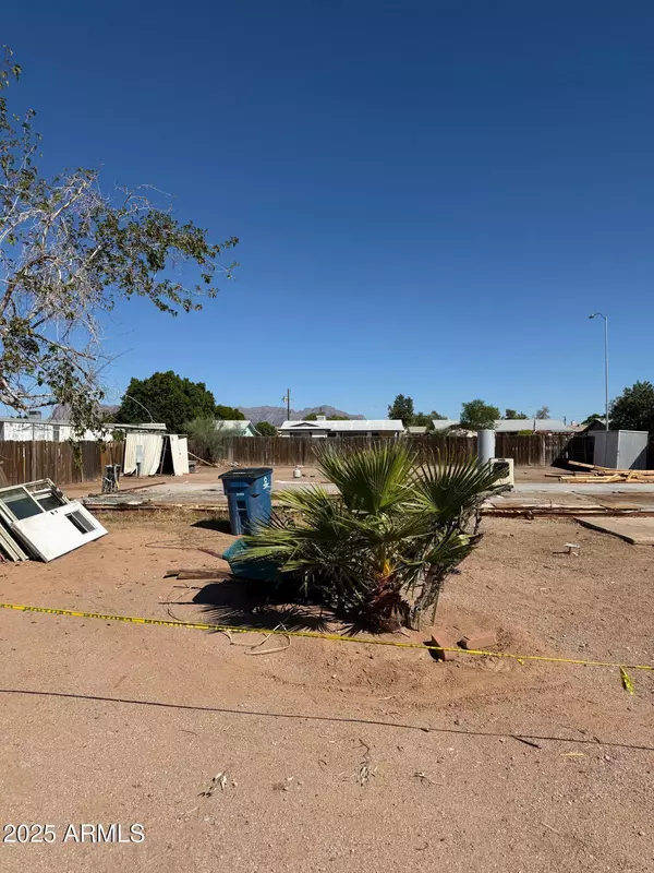 Apache Junction, AZ 85120,1523 S HALE Drive #13