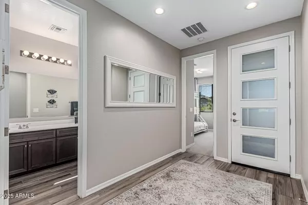 Peoria, AZ 85383,13286 W RED RANGE Way