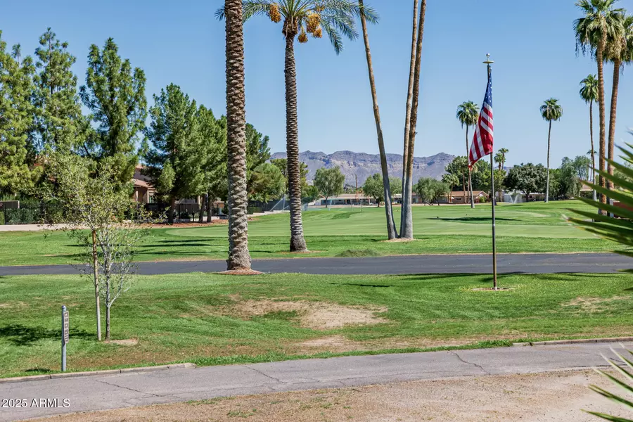 6202 E MCKELLIPS Road #42, Mesa, AZ 85215