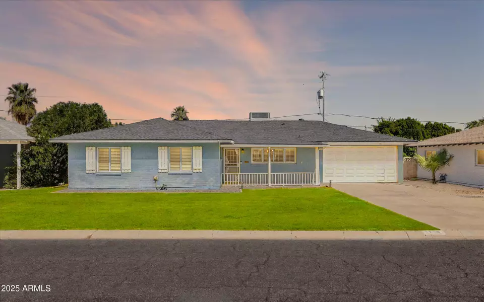 2126 W CAMBRIDGE Avenue, Phoenix, AZ 85009