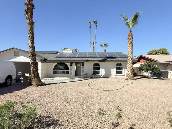 2450 E ADOBE Street, Mesa, AZ 85213