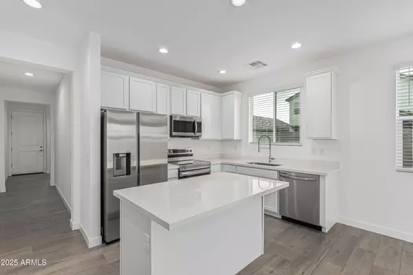 San Tan Valley, AZ 85140,305 E LELAND Road