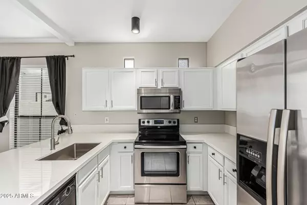 Chandler, AZ 85225,280 S ELIZABETH Way #33
