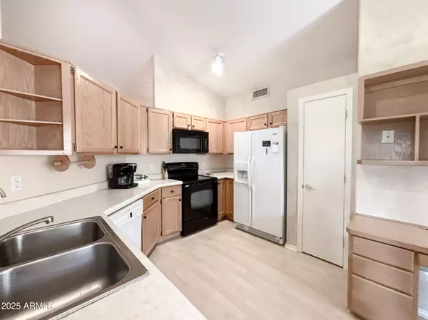 19900 N 76TH Avenue, Glendale, AZ 85308