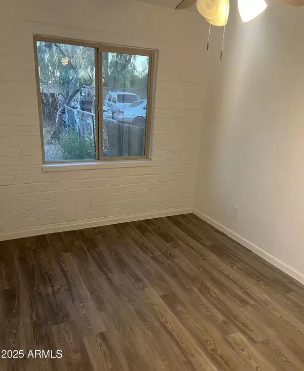 Tucson, AZ 85705,125 W JACINTO Street