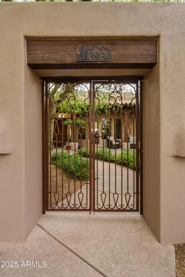 3930 N PINNACLE HILLS Circle, Mesa, AZ 85207