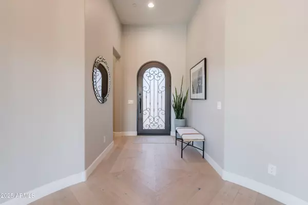 Scottsdale, AZ 85266,8512 E EAGLE CLAW Drive