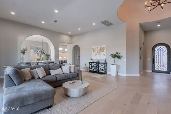 Scottsdale, AZ 85266,8512 E EAGLE CLAW Drive