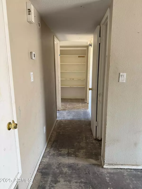 Chandler, AZ 85225,2573 E COMMONWEALTH Circle