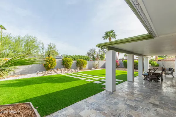 Phoenix, AZ 85028,2542 E COCHISE Road