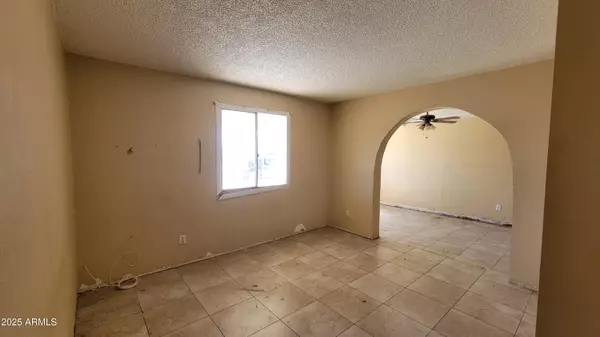 Phoenix, AZ 85033,8118 W OSBORN Road